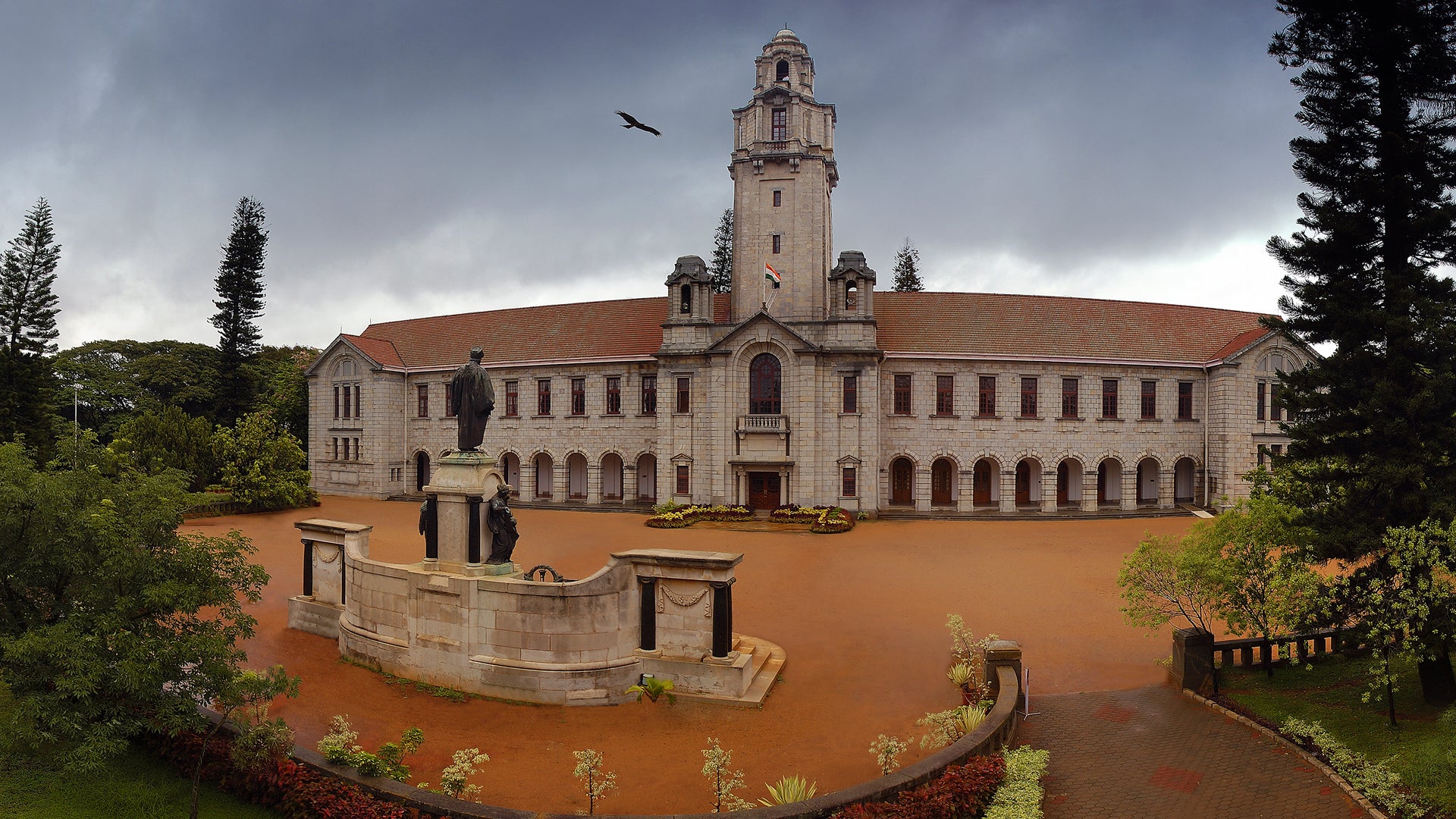 IISC Unveils Oxygen Generation Systems And Oxygen Concentrators